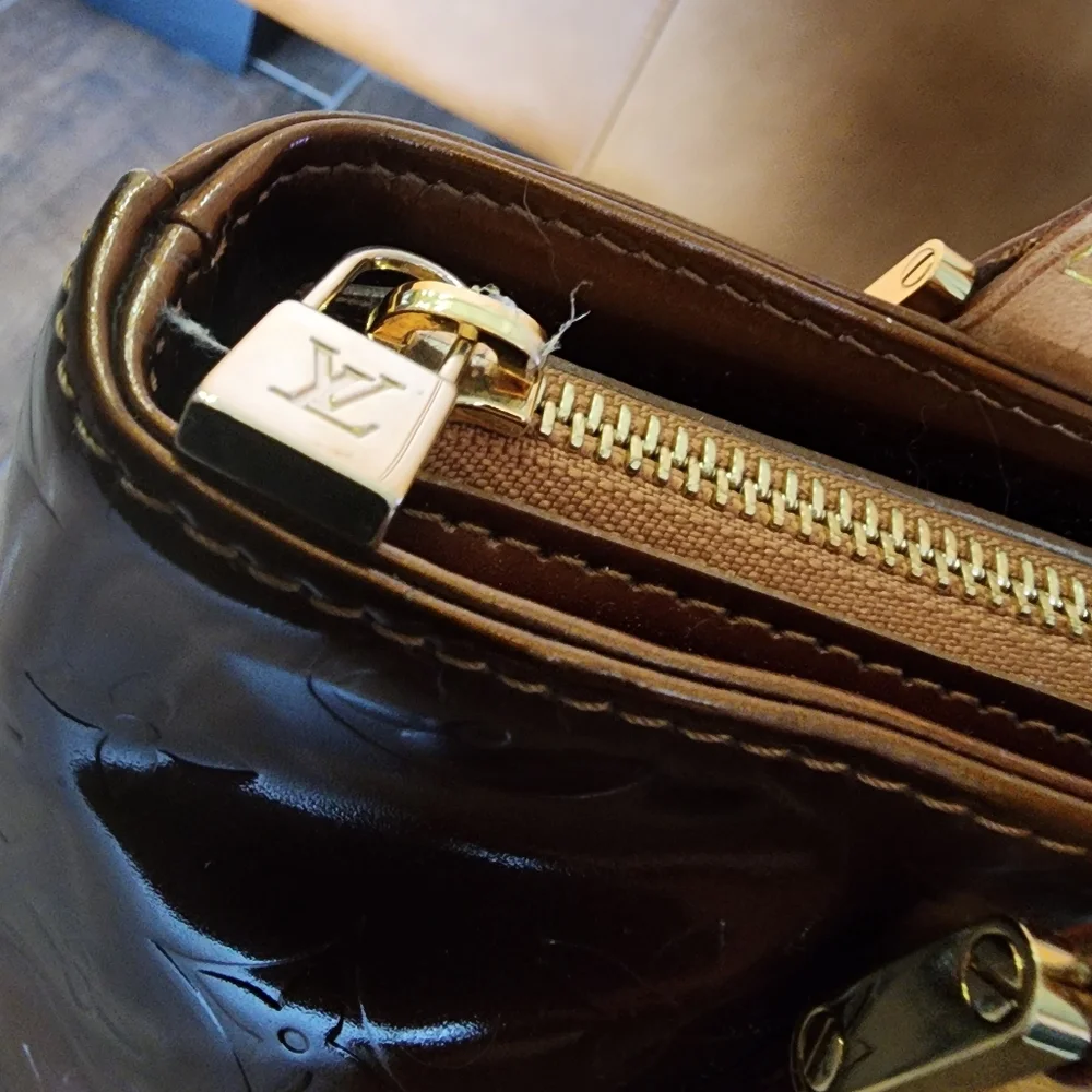Louis Vuitton Vernis Houston Bag - Bronze - Picture 5 of 14